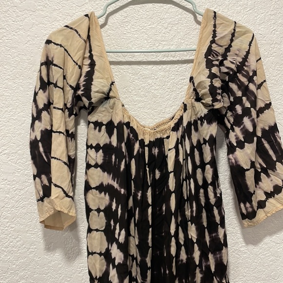 Elan Off the Shoulder Tie Dye Romper size small - Picture 3 of 6